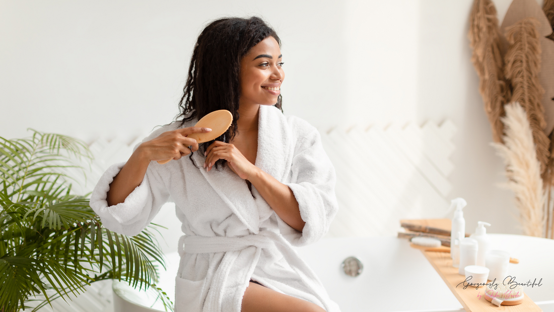 The 5-Minute Hotel Room Curl Routine (With Just 3 Products)